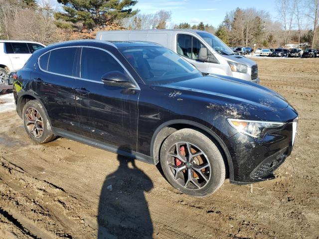 ZASPAKBN2K7C52737 - 2019 ALFA ROMEO STELVIO TI Սև լուսանկար 4
