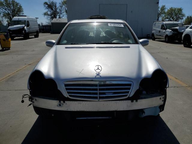 WDBRF61J45F572305 - 2005 MERCEDES-BENZ C 240 SILVER photo 5