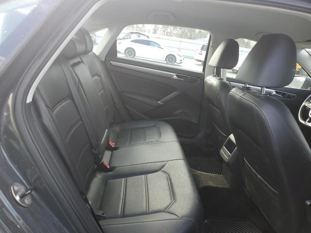 1VWDT7A35HC003705 - 2017 VOLKSWAGEN PASSAT R-LINE შავი ფოტო 10