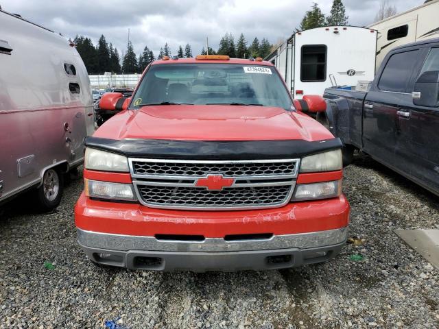 1GCJC33285F938715 - 2005 CHEVROLET SILVERADO C3500 RED photo 5