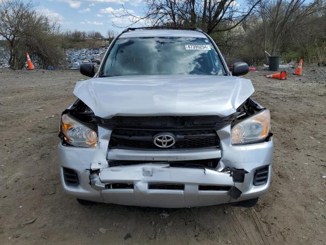 2T3ZF4DVXCW150751 - 2012 TOYOTA RAV4 SILVER photo 5