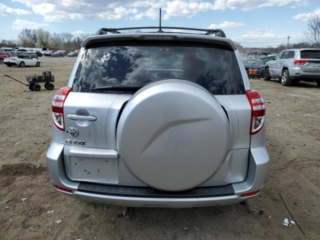 2T3ZF4DVXCW150751 - 2012 TOYOTA RAV4 SILVER photo 6