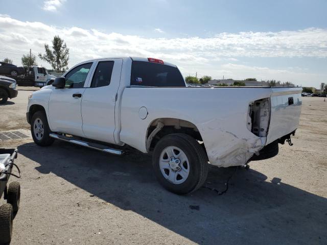 5TFRM5F13HX118037 - 2017 TOYOTA TUNDRA DOUBLE CAB SR/SR5 WHITE photo 2