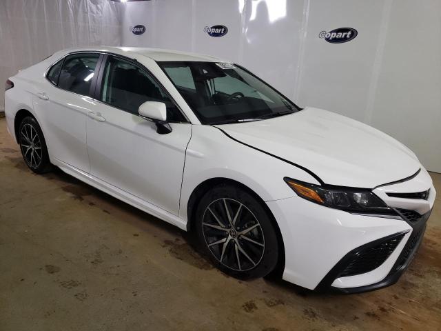 4T1G11AK7PU730746 - 2023 TOYOTA CAMRY SE NIGHT SHADE WHITE photo 4