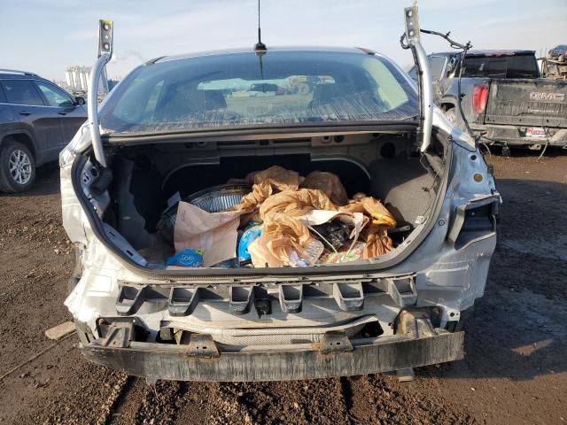 1FADP3F2XJL320049 - 2018 FORD FOCUS SE SILVER photo 6