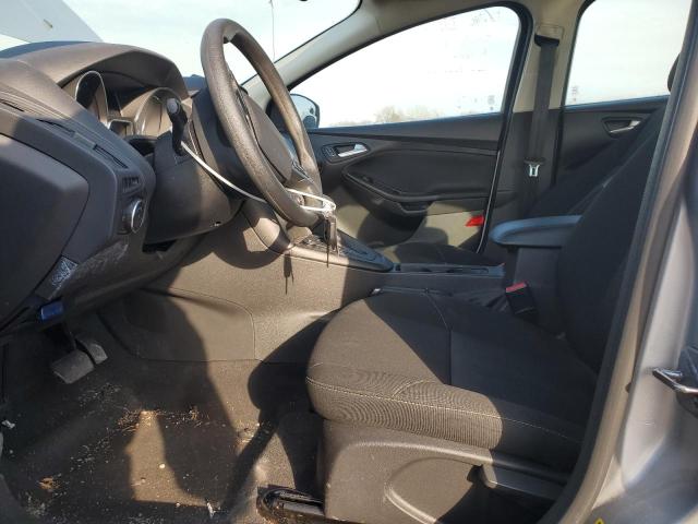 1FADP3F2XJL320049 - 2018 FORD FOCUS SE SILVER photo 7
