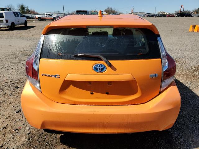 JTDKDTB31F1086881 - 2015 TOYOTA PRIUS C ORANGE photo 6