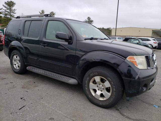 5N1AR18W86C652554 - 2006 NISSAN PATHFINDER LE 黑色 照片 4