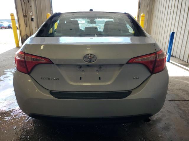 2T1BURHE4JC007574 - 2018 TOYOTA COROLLA L Gümüş foto 6