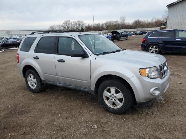 1FMCU0DG4AKA11464 - 2010 FORD ESCAPE XLT SILVER photo 4