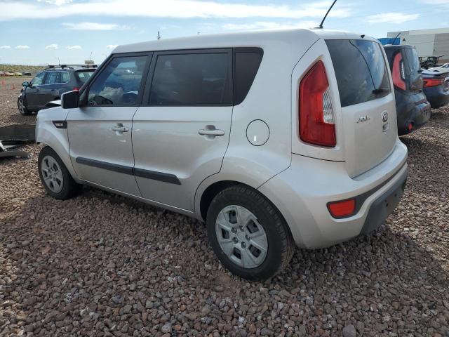 KNDJT2A51D7555425 - 2013 KIA SOUL SILVER photo 2