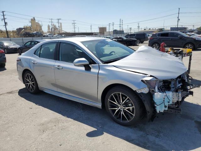 4T1G31AK5RU622543 - 2024 TOYOTA CAMRY SE NIGHT SHADE SILVER photo 4