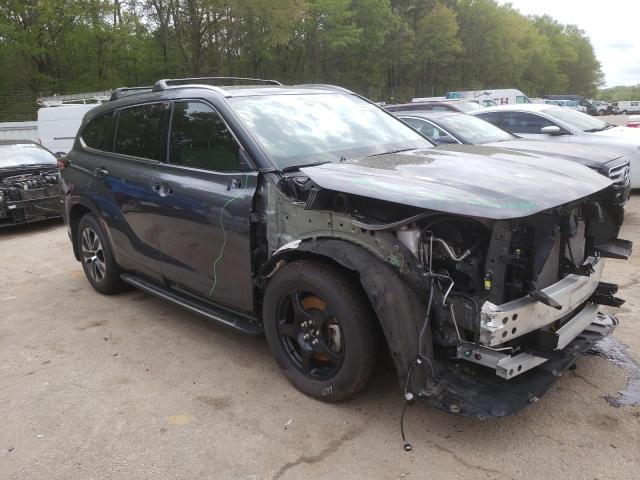 5TDGZRBH1MS542304 - 2021 TOYOTA HIGHLANDER XLE GRAY photo 4