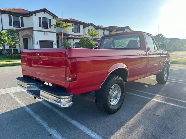 1FTHF25F3SEA74576 - 1995 FORD F250 RED photo 4