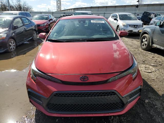 JTDS4MCE4MJ054462 - 2021 TOYOTA COROLLA SE RED photo 5