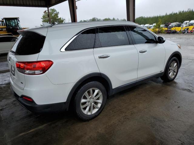 5XYPGDA34HG267299 - 2017 KIA SORENTO LX WHITE photo 3