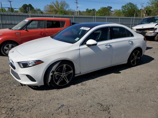 2019 MERCEDES-BENZ A 220, 