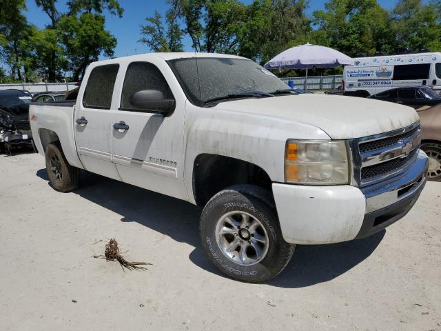 3GCUKUEJ6BG252869 - 2011 CHEVROLET SILVERADO K1500 HYBRID WHITE photo 4