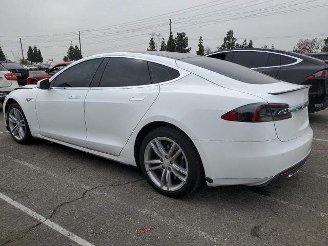 5YJSA1DP8DFP16316 - 2013 TESLA MODEL S WHITE photo 2