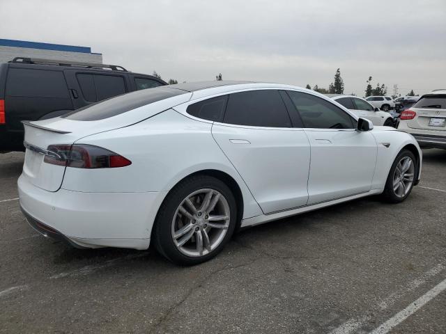 5YJSA1DP8DFP16316 - 2013 TESLA MODEL S WHITE photo 3