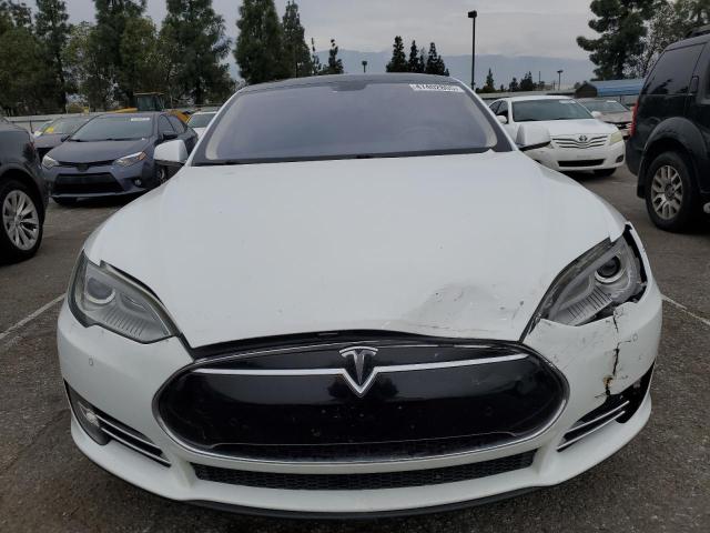 5YJSA1DP8DFP16316 - 2013 TESLA MODEL S WHITE photo 5