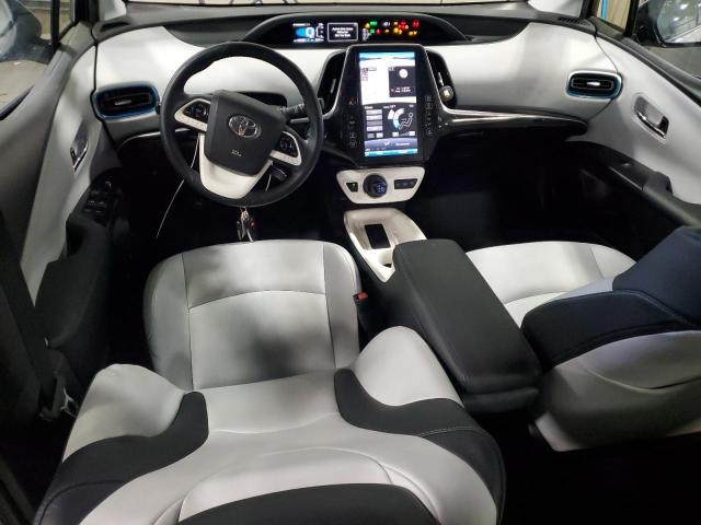 JTDKARFP7J3075115 - 2018 TOYOTA PRIUS PRIM ვერცხლისფერი ფოტო 8