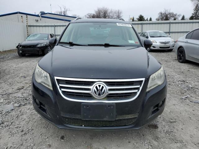 WVGBV7AX2AW514554 - 2010 VOLKSWAGEN TIGUAN SE BLACK photo 5