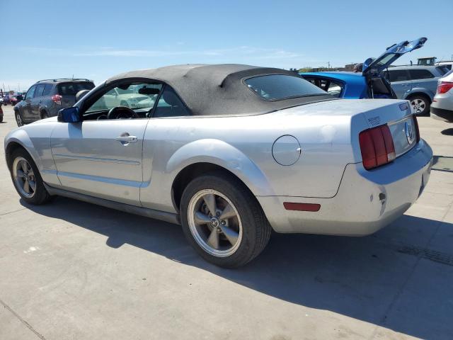 1ZVFT84N375301510 - 2007 FORD MUSTANG SILVER photo 2