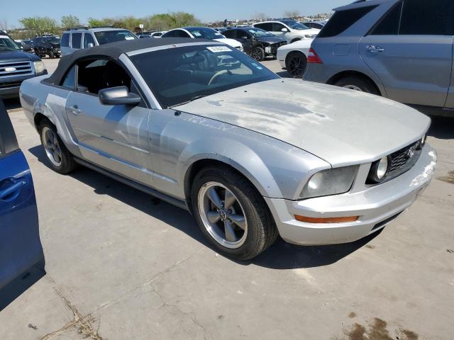 1ZVFT84N375301510 - 2007 FORD MUSTANG SILVER photo 4