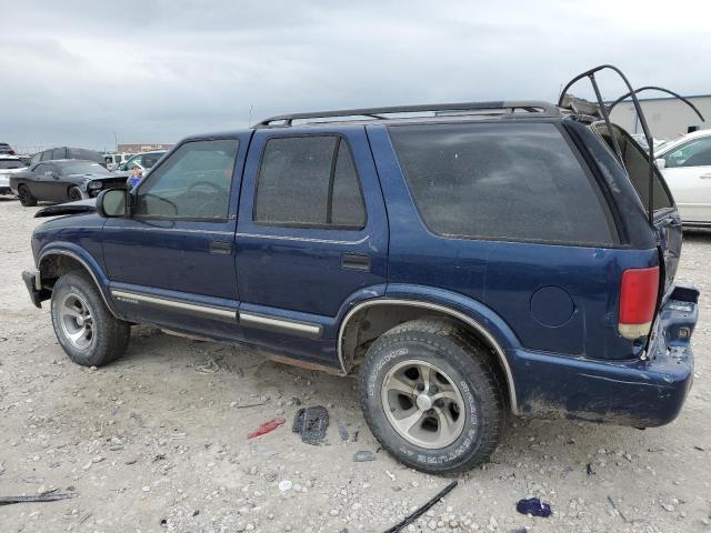 1GNCS13W71K160063 - 2001 CHEVROLET BLAZER BLUE photo 2