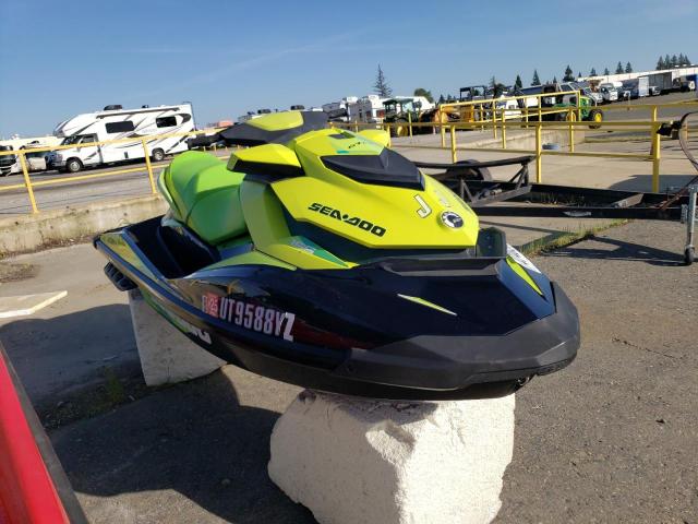 YDV50885C919 - 2019 YDV JET SKI GREEN photo 1