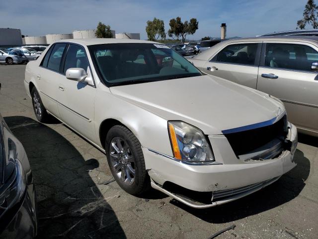 1G6KD57Y09U130911 - 2009 CADILLAC DTS WHITE photo 4