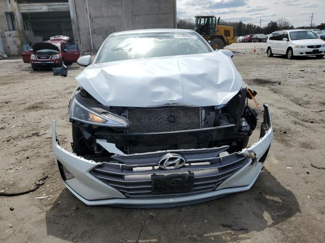 5NPD74LF5KH415292 - 2019 HYUNDAI ELANTRA SE WHITE photo 5