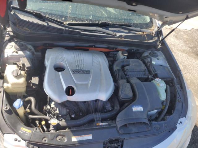 KMHEC4A46EA102583 - 2014 HYUNDAI SONATA HYBRID SILVER photo 11