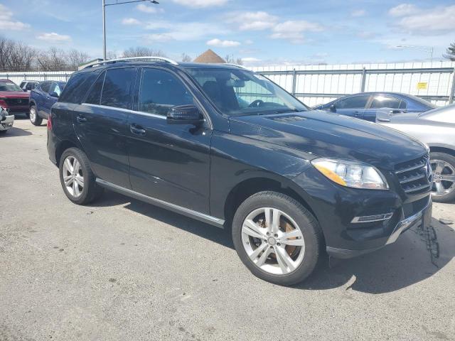 4JGDA5HB1FA571321 - 2015 MERCEDES-BENZ ML 350 4MATIC BLACK photo 4