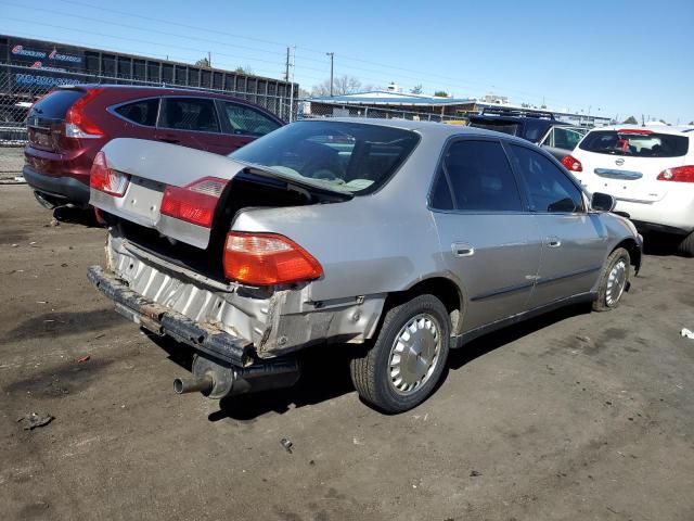 JHMCG5646XC014332 - 1999 HONDA ACCORD LX SILVER photo 3