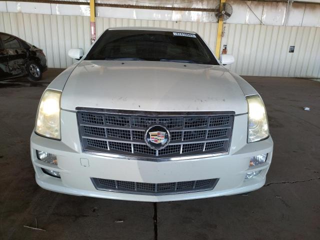 1G6DZ67A380152992 - 2008 CADILLAC STS WHITE photo 5