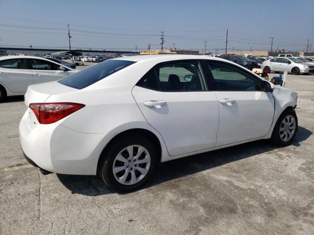 2T1BURHE9JC032891 - 2018 TOYOTA COROLLA L WHITE photo 3