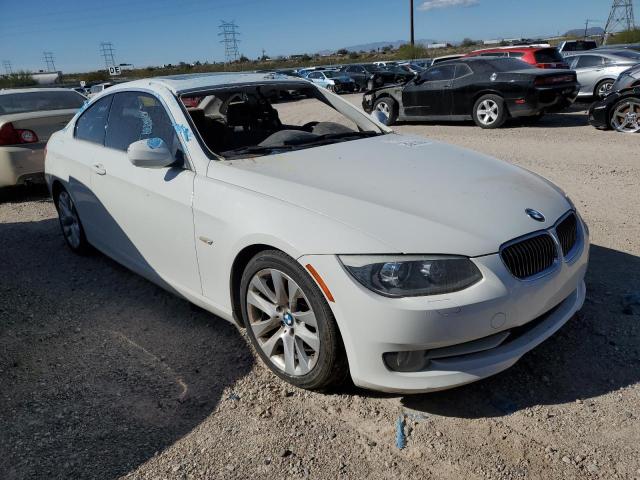 WBAKE3C54DE772221 - 2013 BMW 328 I WHITE photo 4