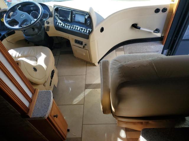 4UZFCHCY6HCHZ0561 - 2017 FREIGHTLINER CHASSIS XC ორფეროვანი ფოტო 5