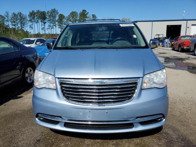 2C4RC1CG6CR339028 - 2012 CHRYSLER TOWN & COU TOURING L BLUE photo 5