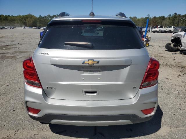 KL7CJLSB2KB963089 - 2019 CHEVROLET TRAX 1LT SILVER photo 6