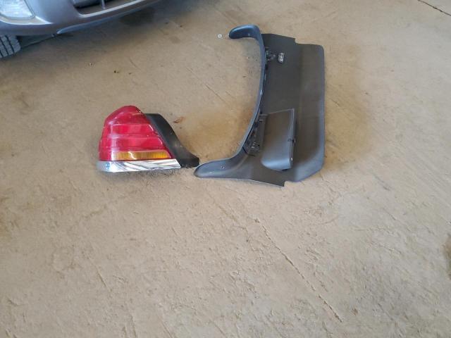 1LNHM81W34Y647746 - 2004 LINCOLN TOWN CAR EXECUTIVE Weiß Foto 12