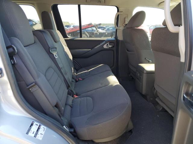 5N1AR1NN1CC640365 - 2012 NISSAN PATHFINDER S 银色 照片 11