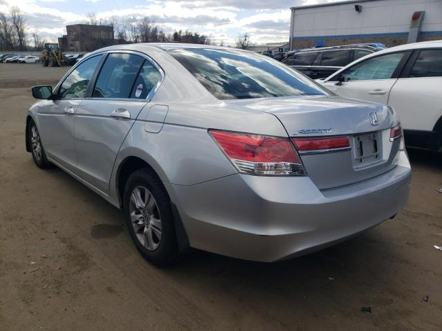 1HGCP2F68CA207137 - 2012 HONDA ACCORD SE SILVER photo 2