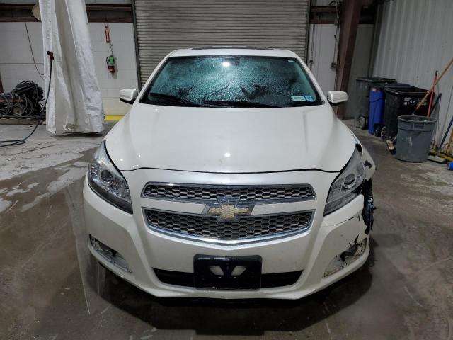 1G11H5SA2DF316768 - 2013 CHEVROLET MALIBU LTZ 白色 照片 5