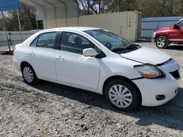 JTDBT4K30A1359908 - 2010 TOYOTA YARIS WHITE photo 4