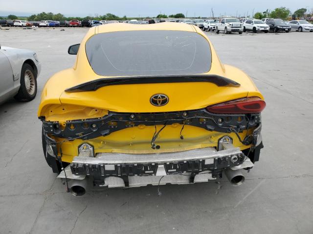 WZ1DB0C06MW037484 - 2021 TOYOTA SUPRA BASE YELLOW photo 6