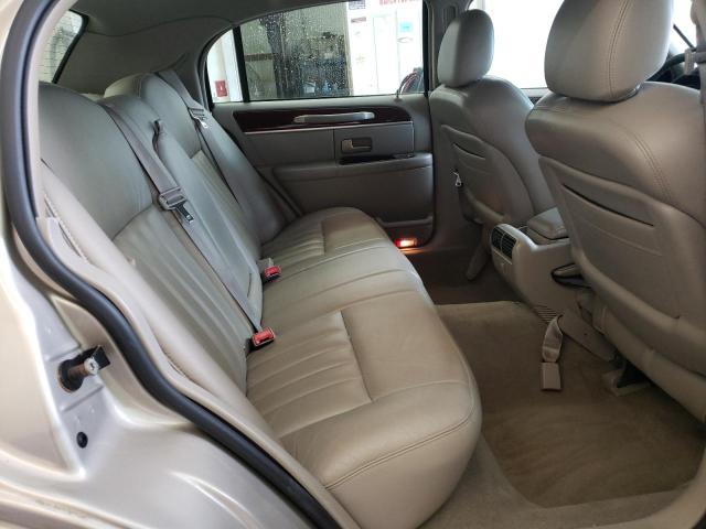 1LNHM81W74Y661908 - 2004 LINCOLN TOWN CAR EXECUTIVE BEIGE photo 10