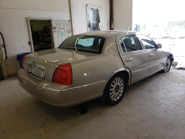 1LNHM81W74Y661908 - 2004 LINCOLN TOWN CAR EXECUTIVE BEIGE photo 3